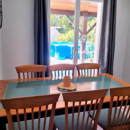 Family House With Swimming Pool Βίλα *